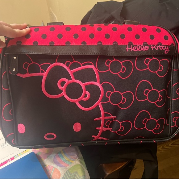2011 Hello Kitty Loungefly Duffle Bag - Picture 1 of 8